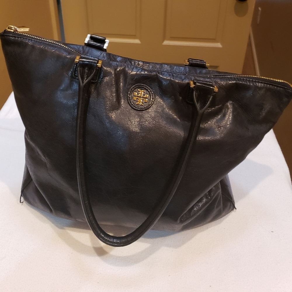 Tory Burch Black Leather Handbag